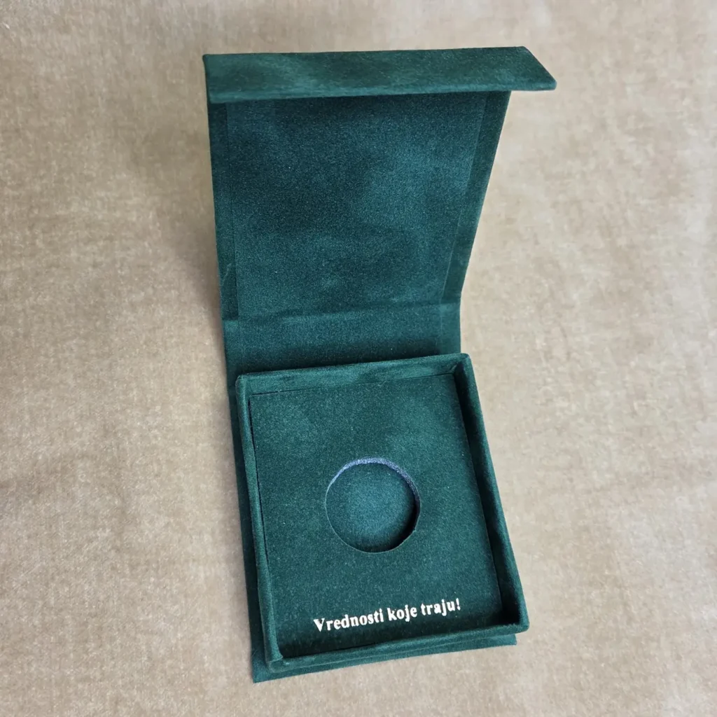 Gift box for a gold coin